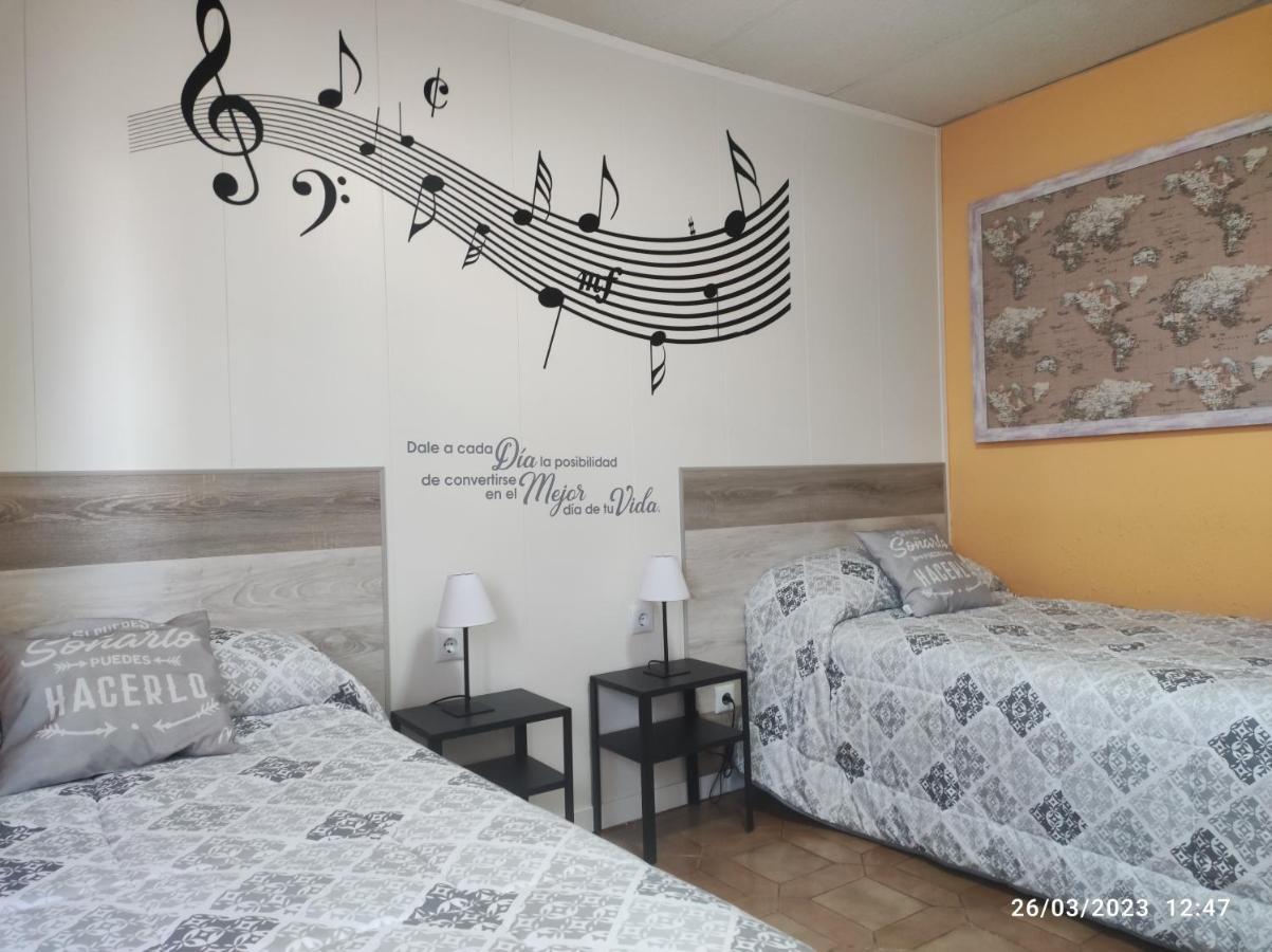 Acogedor Apartment Zaragoza Luaran gambar