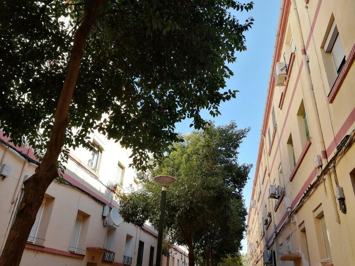 Acogedor Apartment Zaragoza Luaran gambar