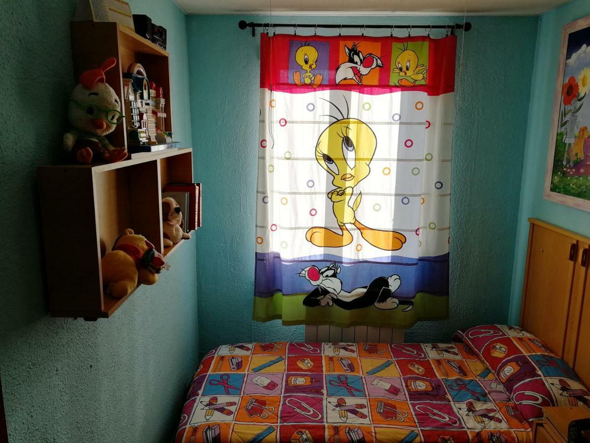 Acogedor Apartment Zaragoza Luaran gambar